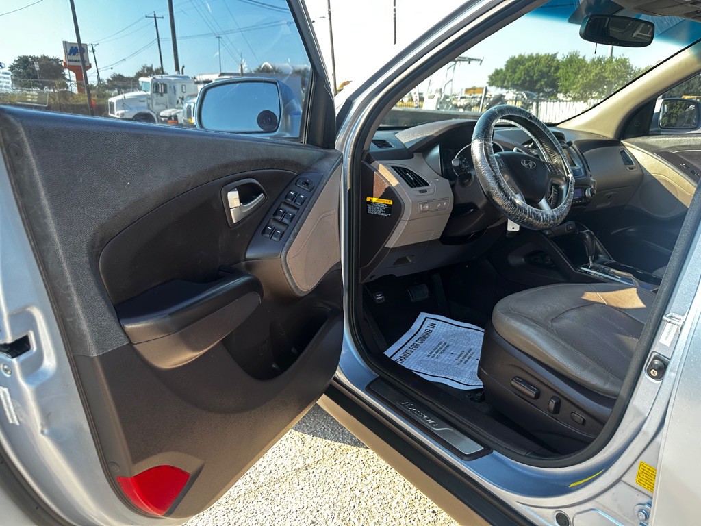 2012 Hyundai Tucson Image 7