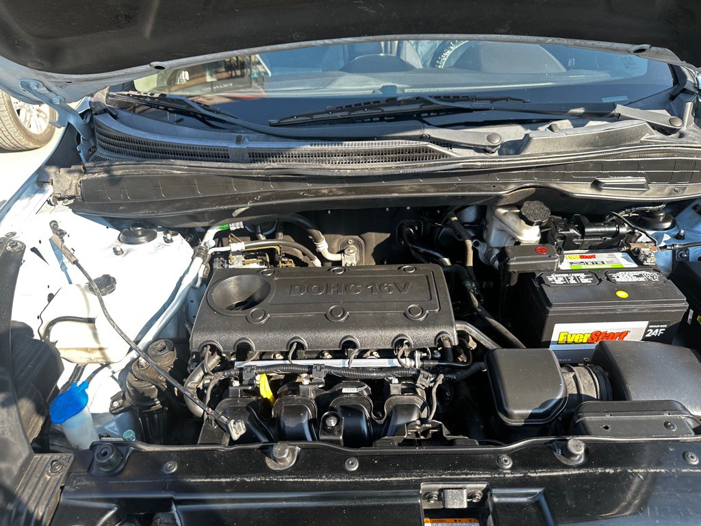 2012 Hyundai Tucson Image 20
