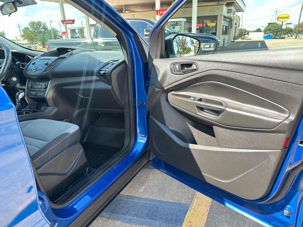 2017 Ford Escape Image 12