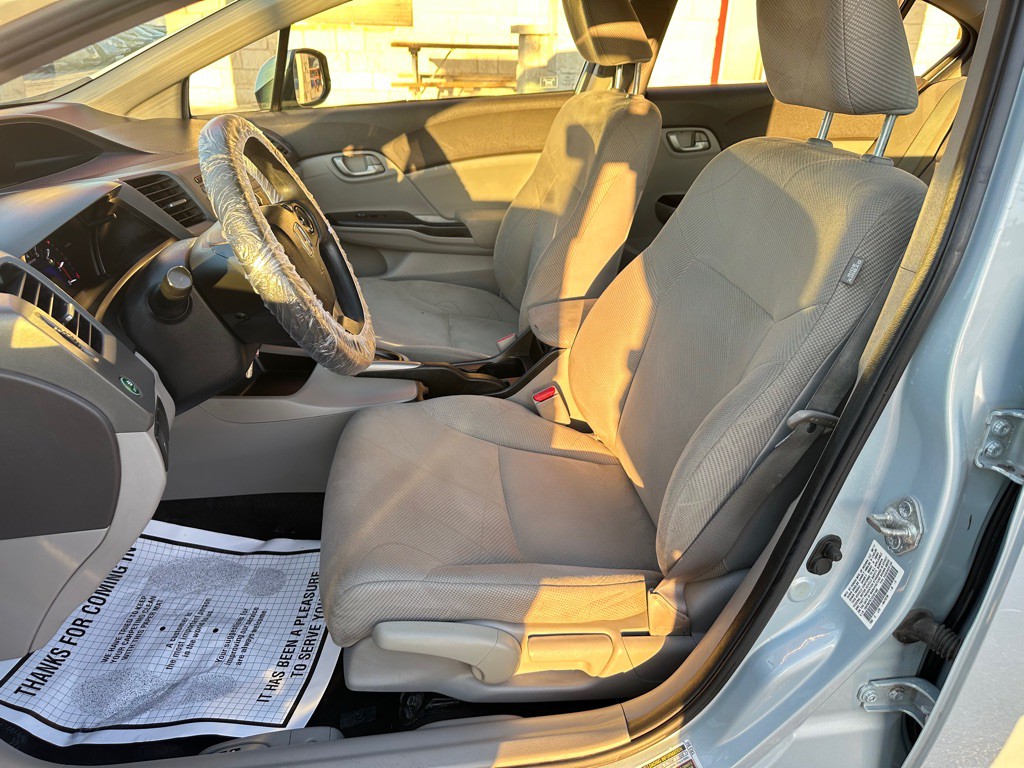 2012 Honda Civic Image 8