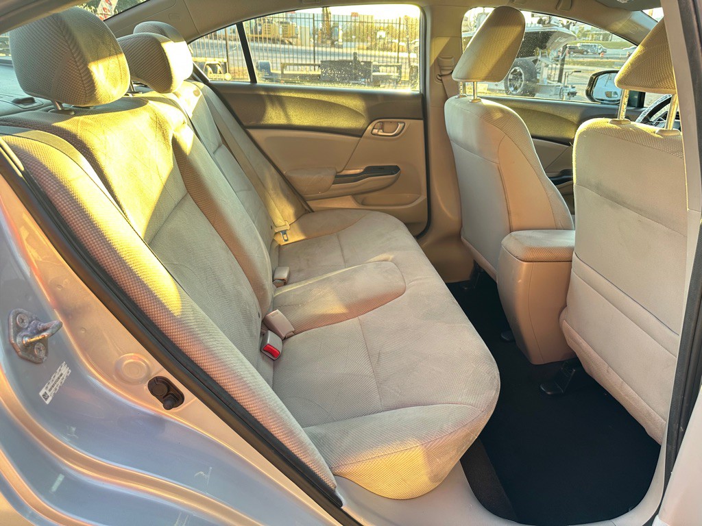2012 Honda Civic Image 16