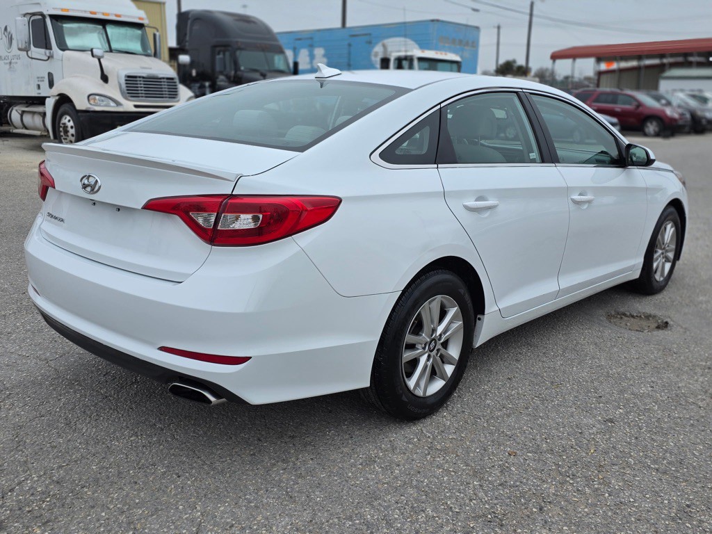 2016 Hyundai Sonata Image 5