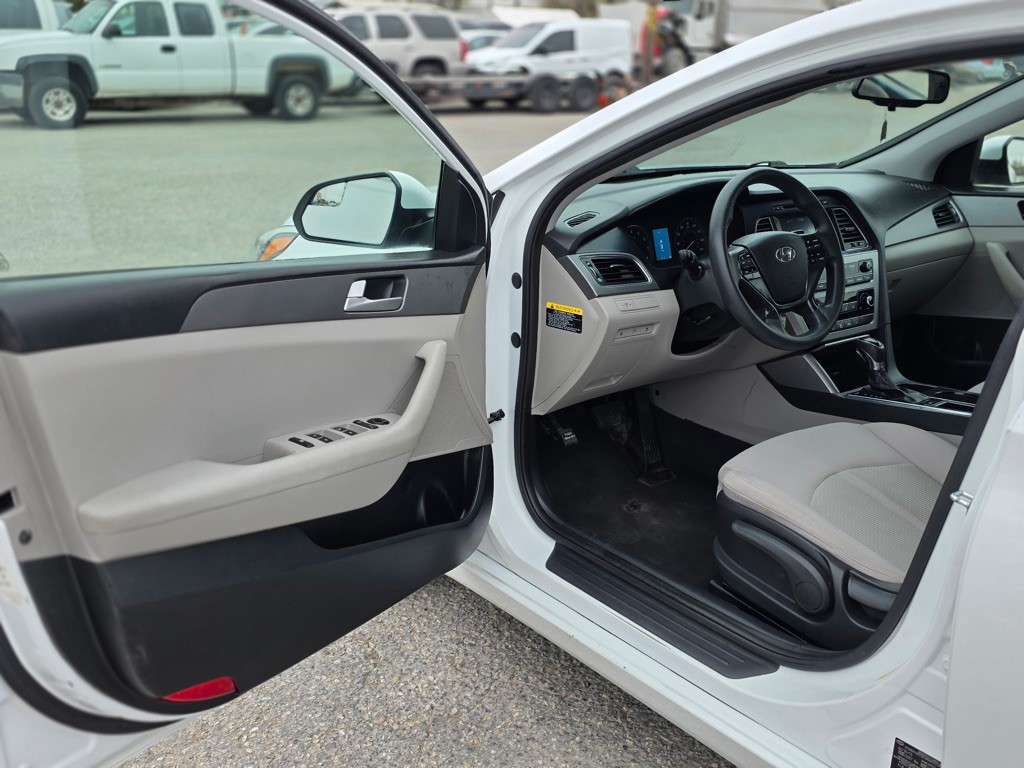 2016 Hyundai Sonata Image 7