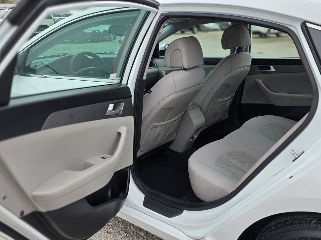 2016 Hyundai Sonata Image 10