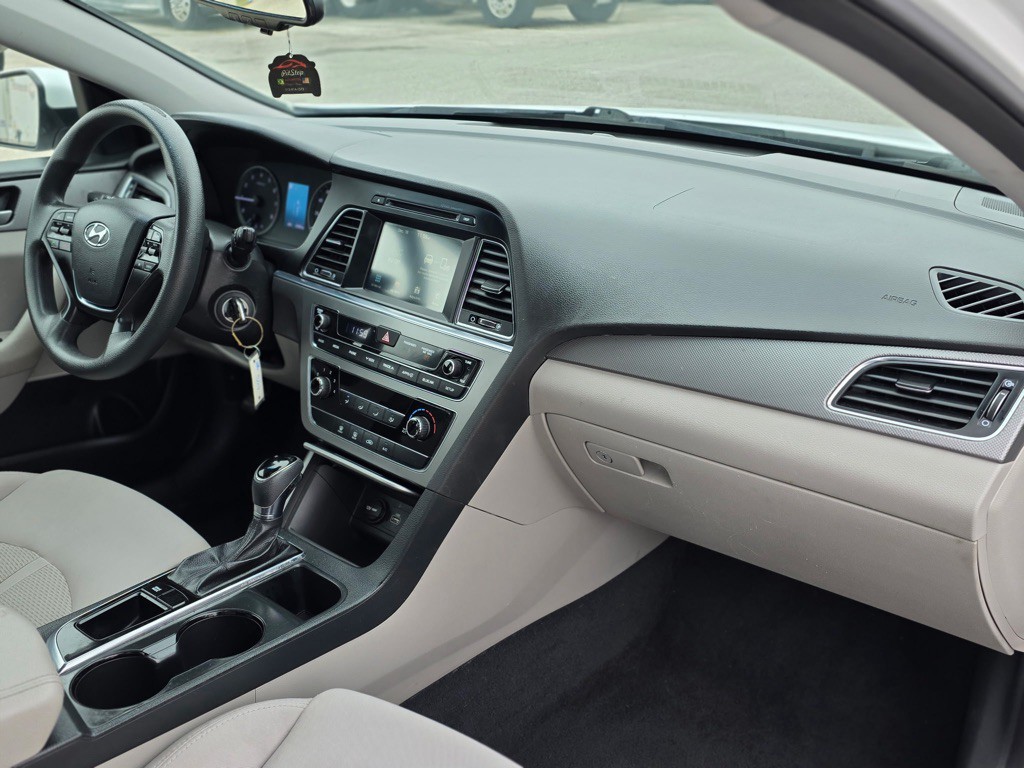 2016 Hyundai Sonata Image 14