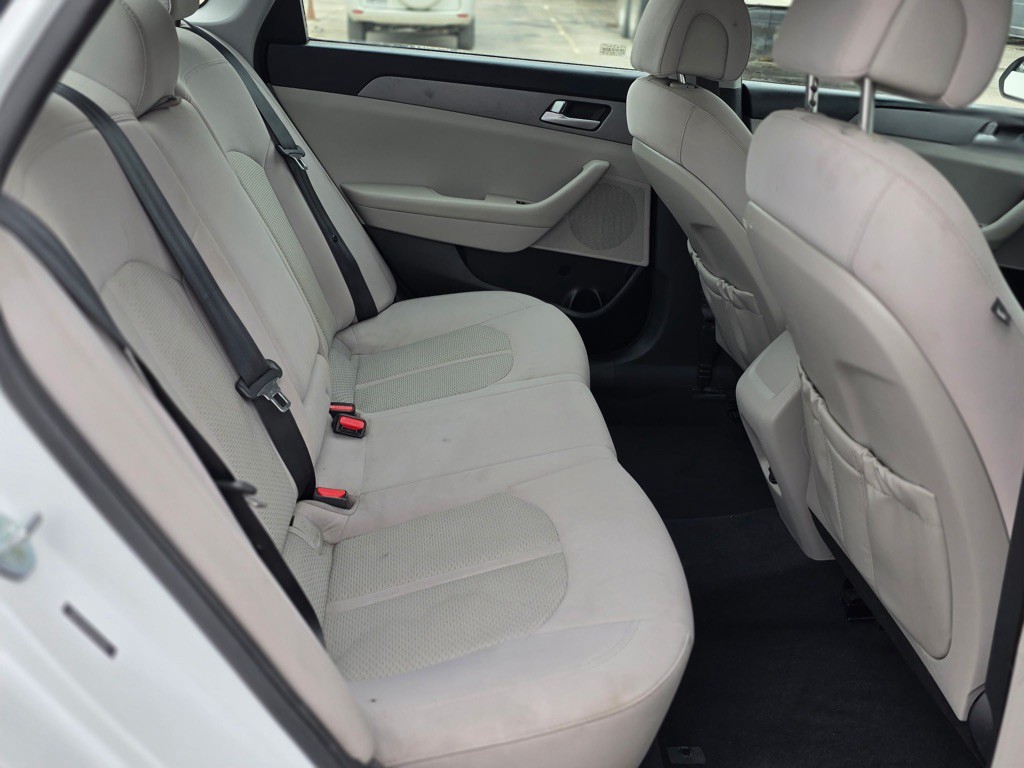 2016 Hyundai Sonata Image 16