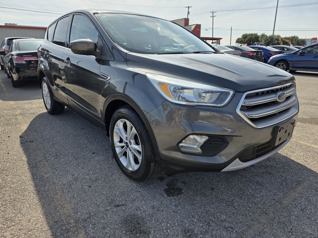 2017 Ford Escape Image 2