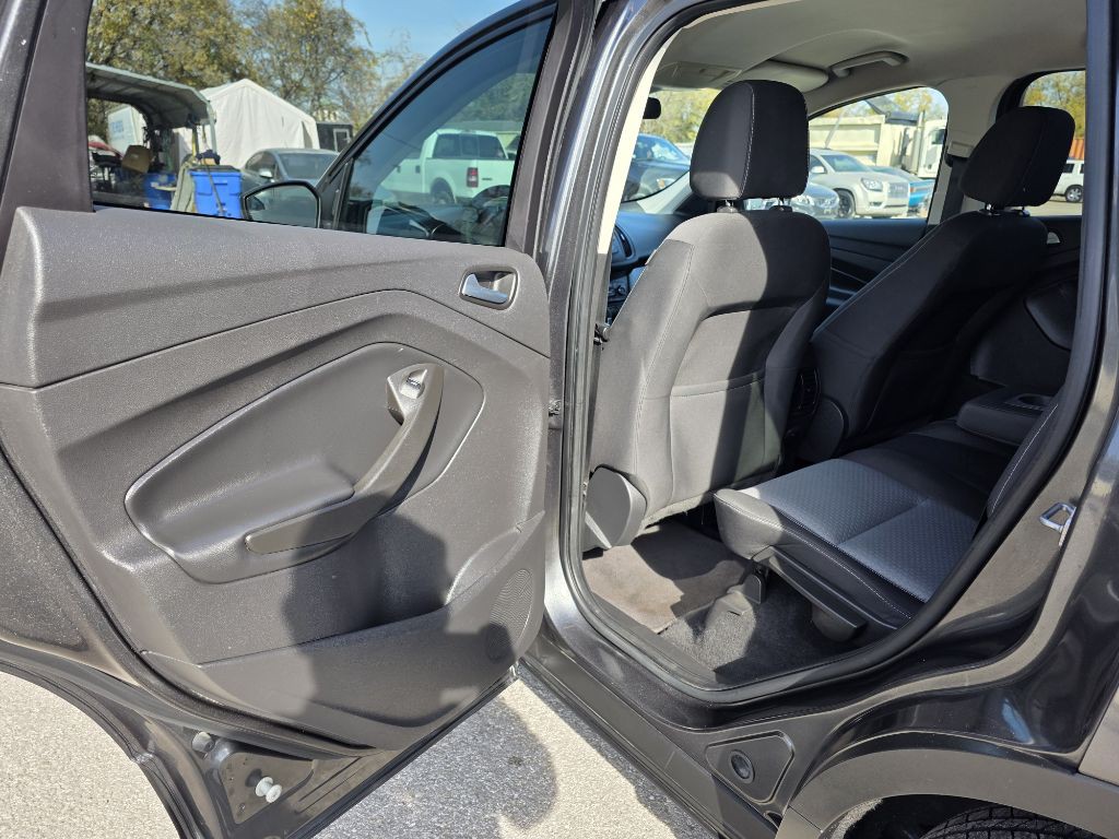 2017 Ford Escape Image 10