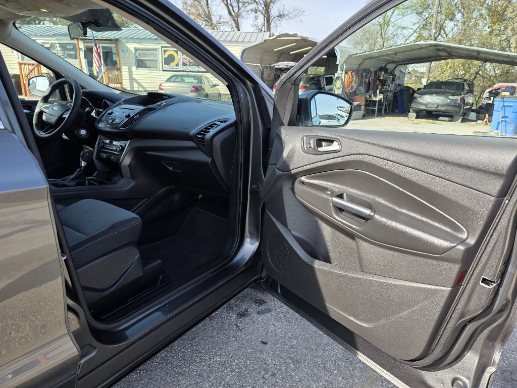 2017 Ford Escape Image 12