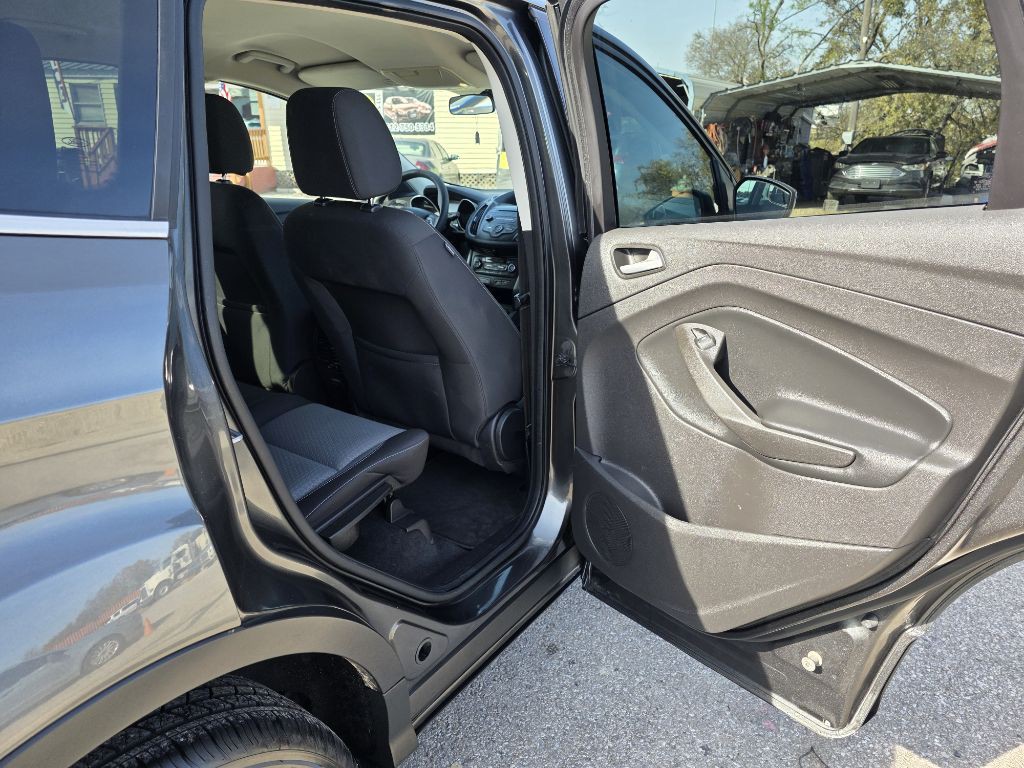 2017 Ford Escape Image 14