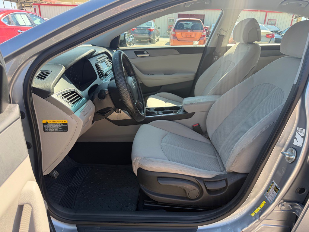 2017 Hyundai Sonata Image 8