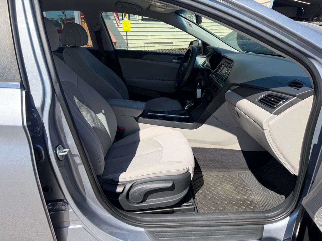 2017 Hyundai Sonata Image 13