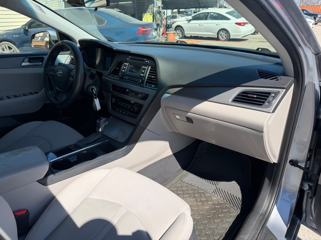 2017 Hyundai Sonata Image 14