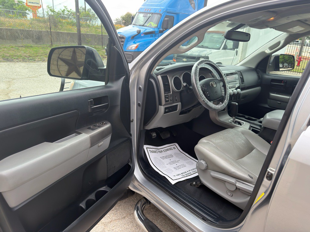 2012 Toyota Tundra Image 7