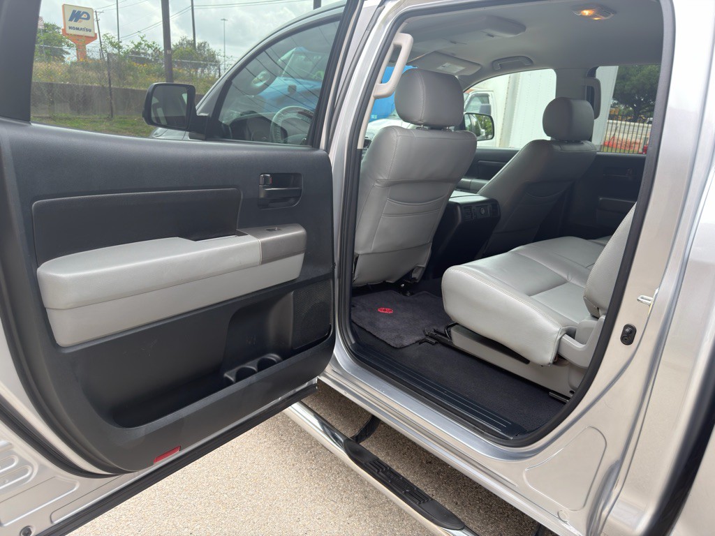 2012 Toyota Tundra Image 10