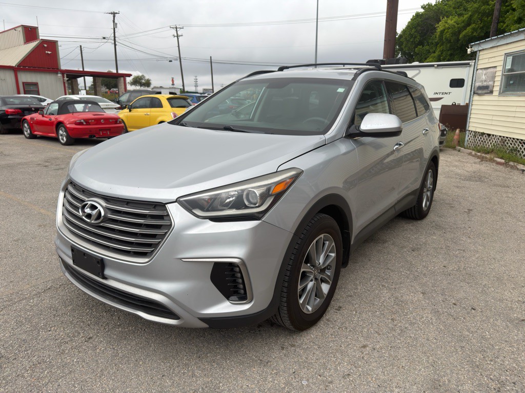 2018 Hyundai Santa Fe Image 1