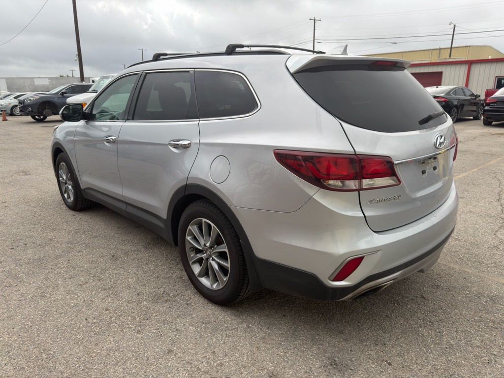 2018 Hyundai Santa Fe Image 4