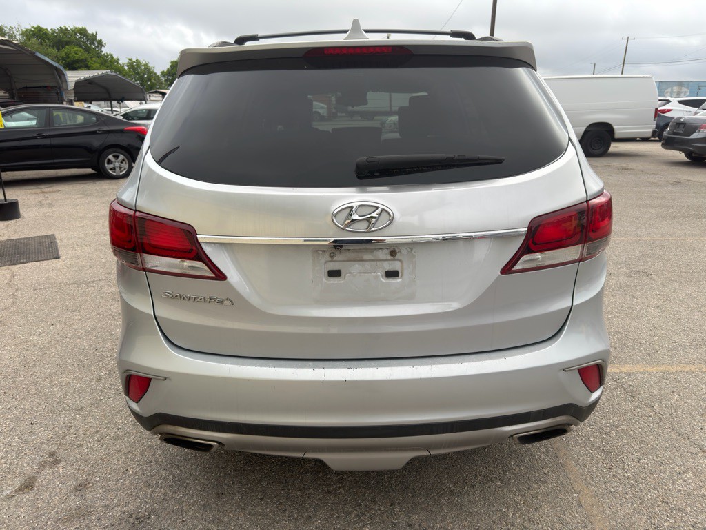 2018 Hyundai Santa Fe Image 6