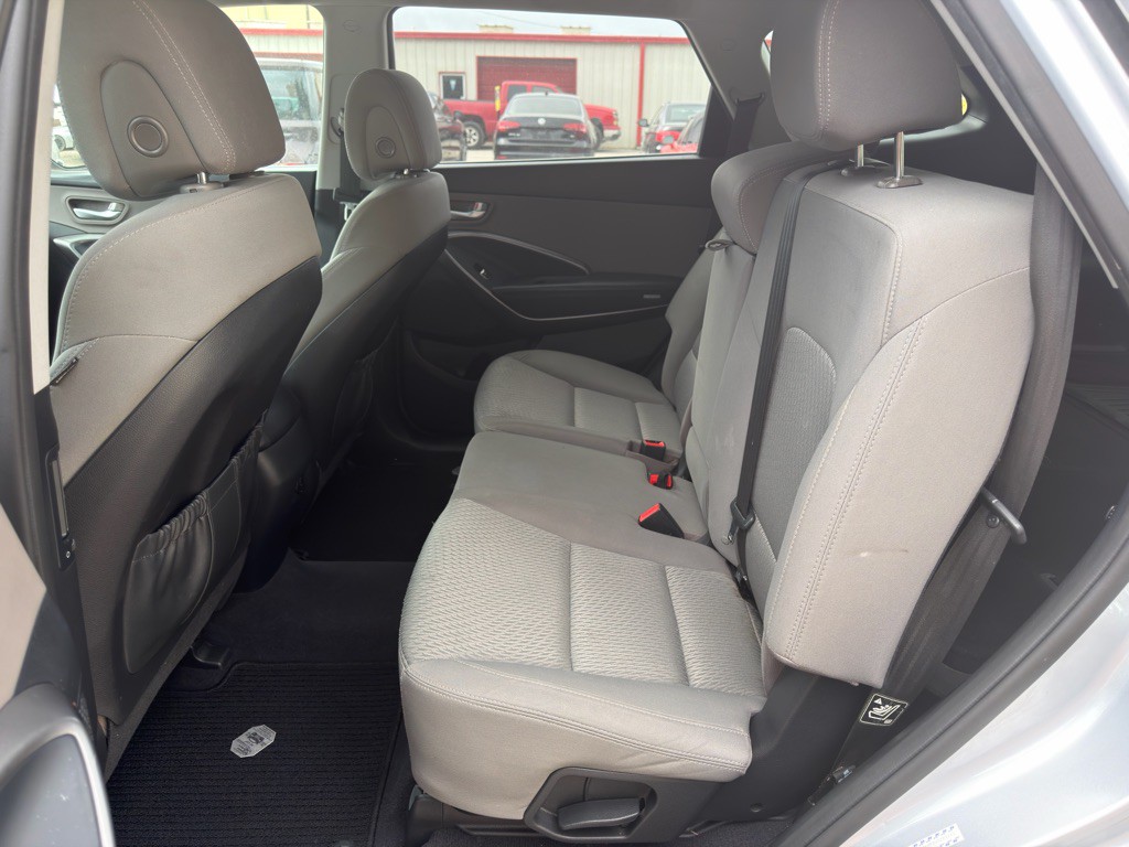 2018 Hyundai Santa Fe Image 11