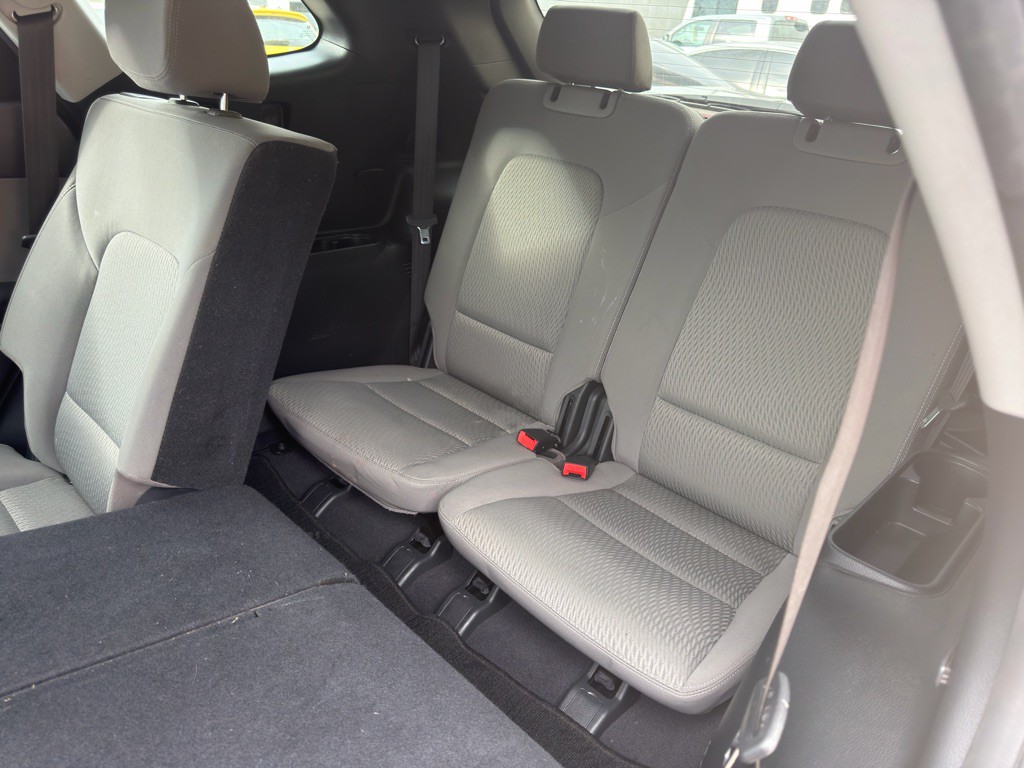 2018 Hyundai Santa Fe Image 12