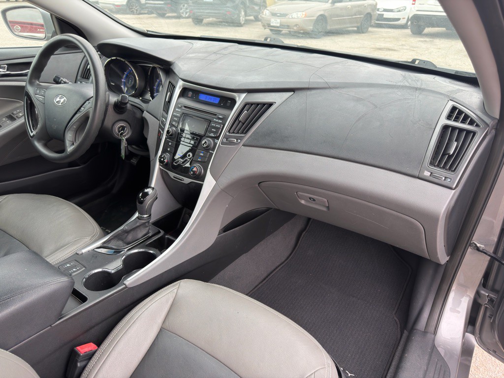 2013 Hyundai Sonata Image 14