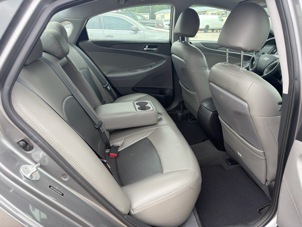 2013 Hyundai Sonata Image 17