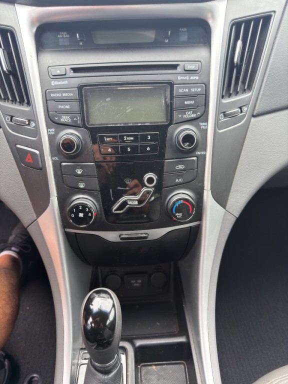 2013 Hyundai Sonata Image 23