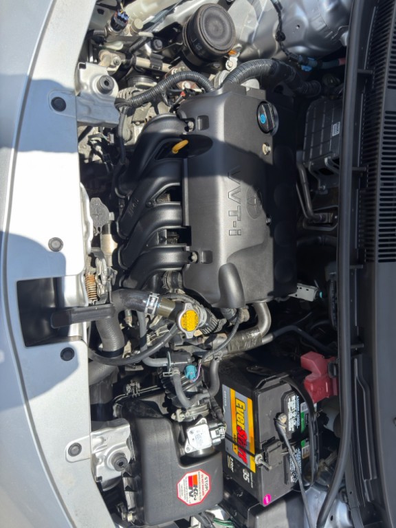 2012 Toyota Yaris Image 19
