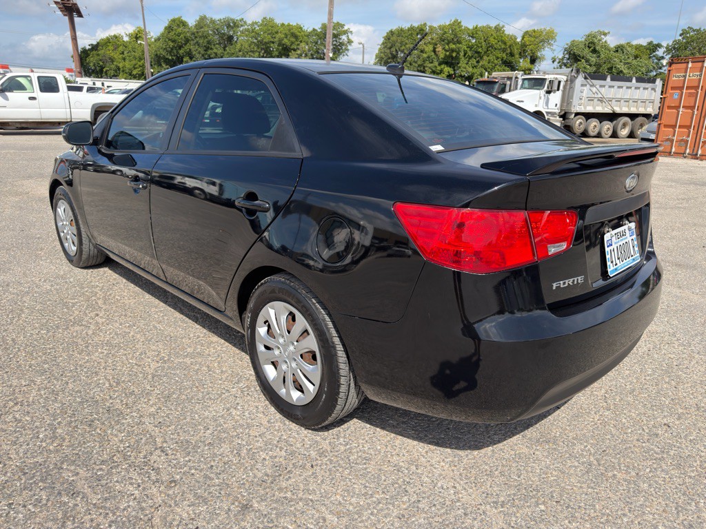 2013 Kia Forte Image 4
