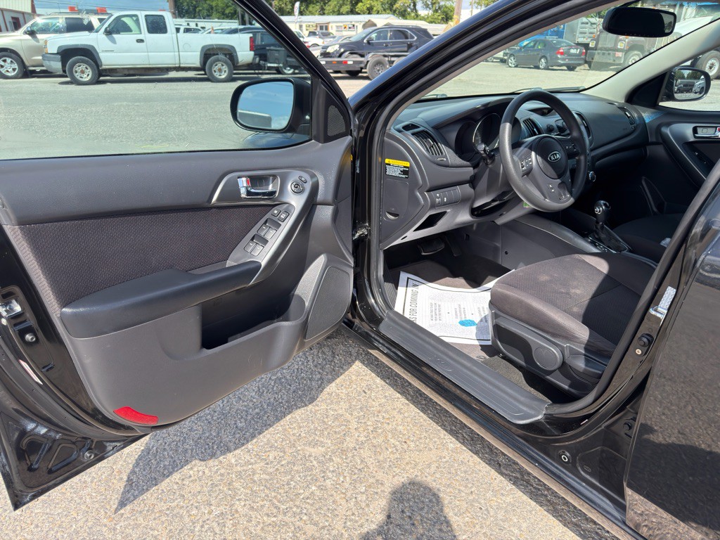 2013 Kia Forte Image 7