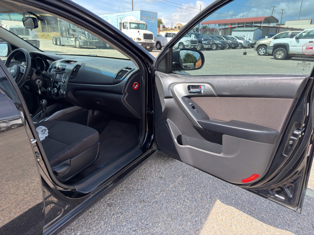 2013 Kia Forte Image 12