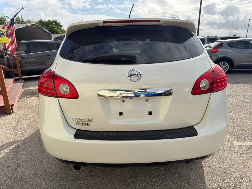 2015 Nissan Rogue Image 6