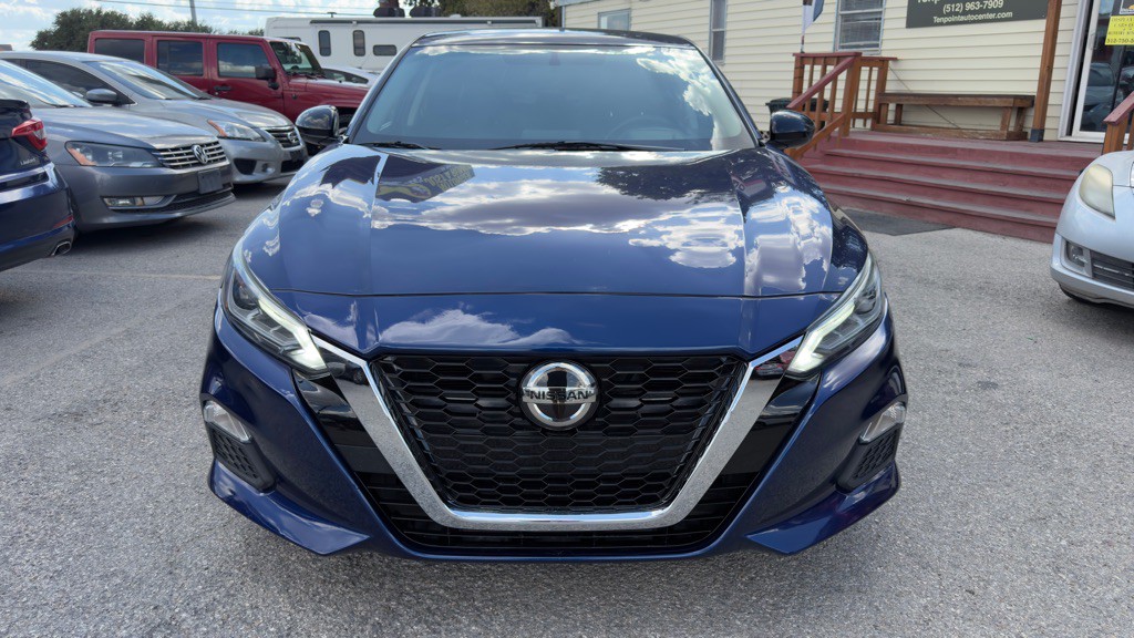 2019 Nissan Altima Image 3