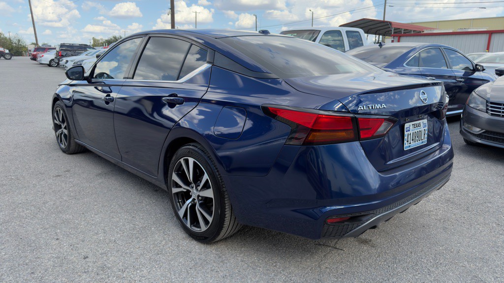 2019 Nissan Altima Image 4