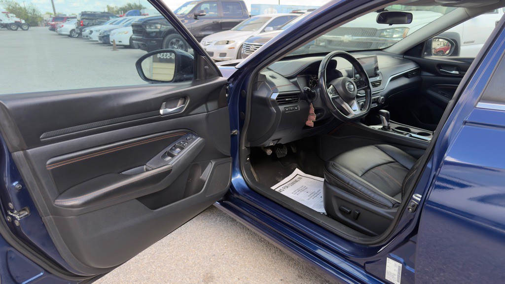 2019 Nissan Altima Image 7