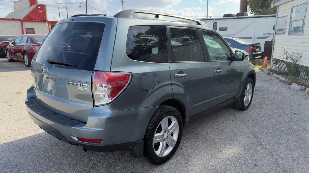 2010 Subaru Forester Image 5
