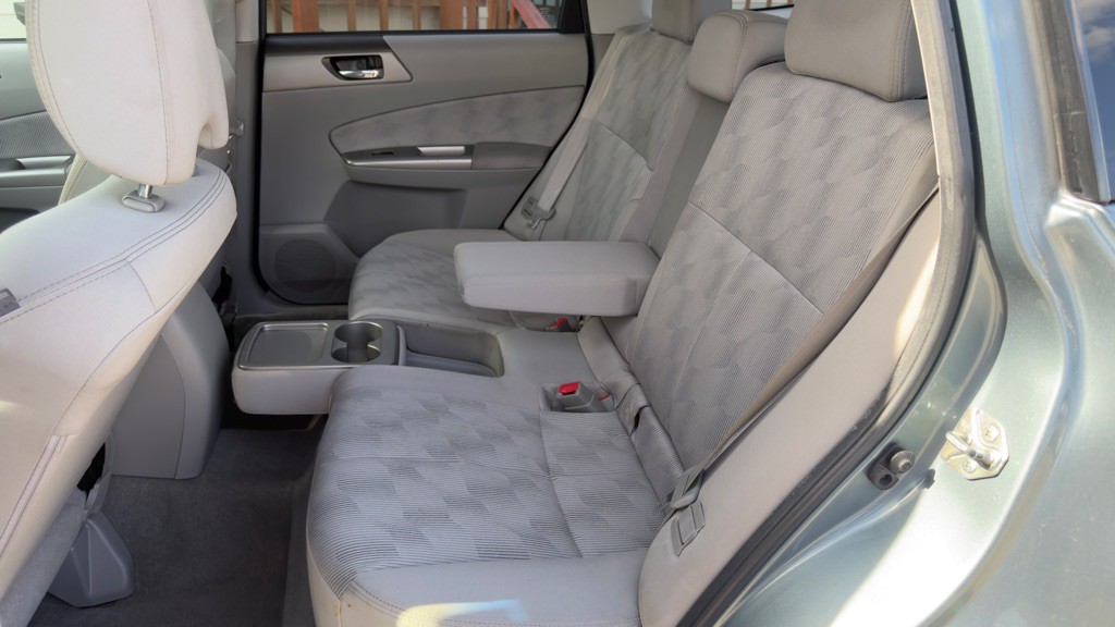 2010 Subaru Forester Image 11