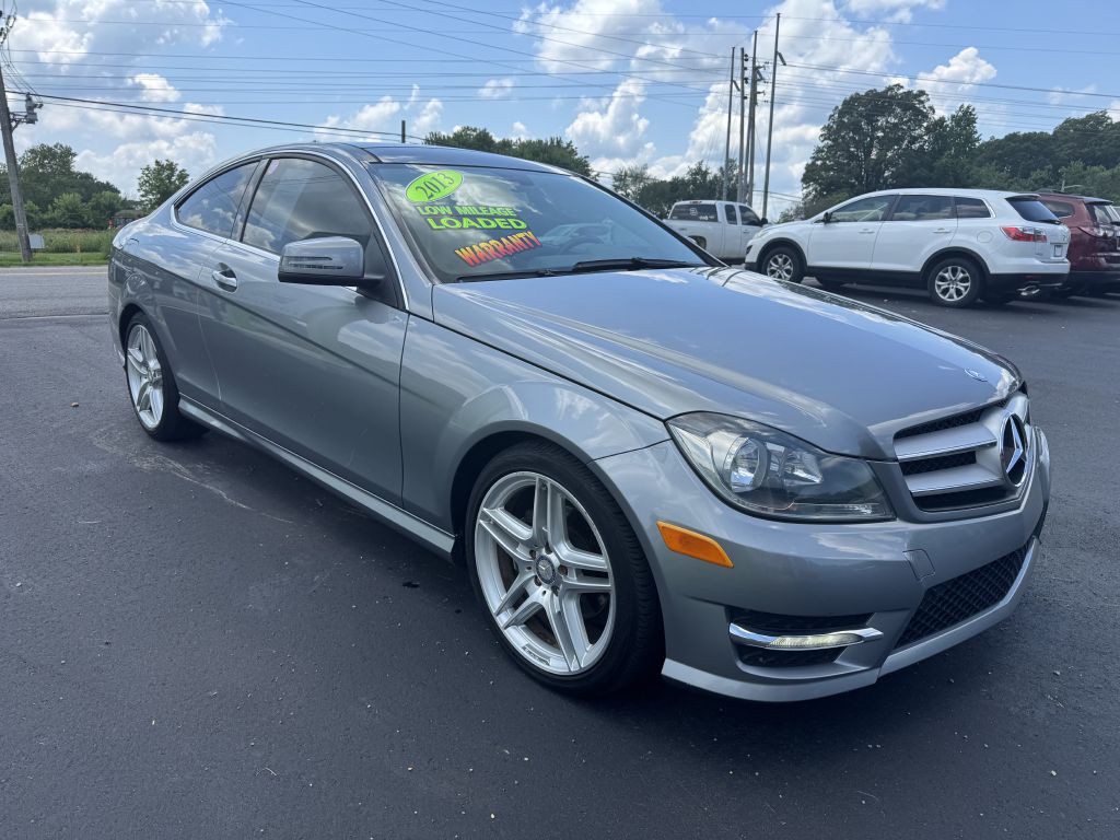 2013 Mercedes-Benz C-Class Image 3