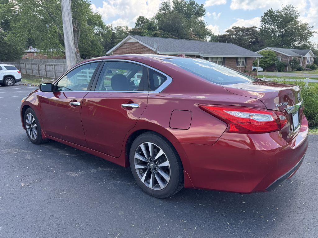 2016 Nissan Altima Image 6