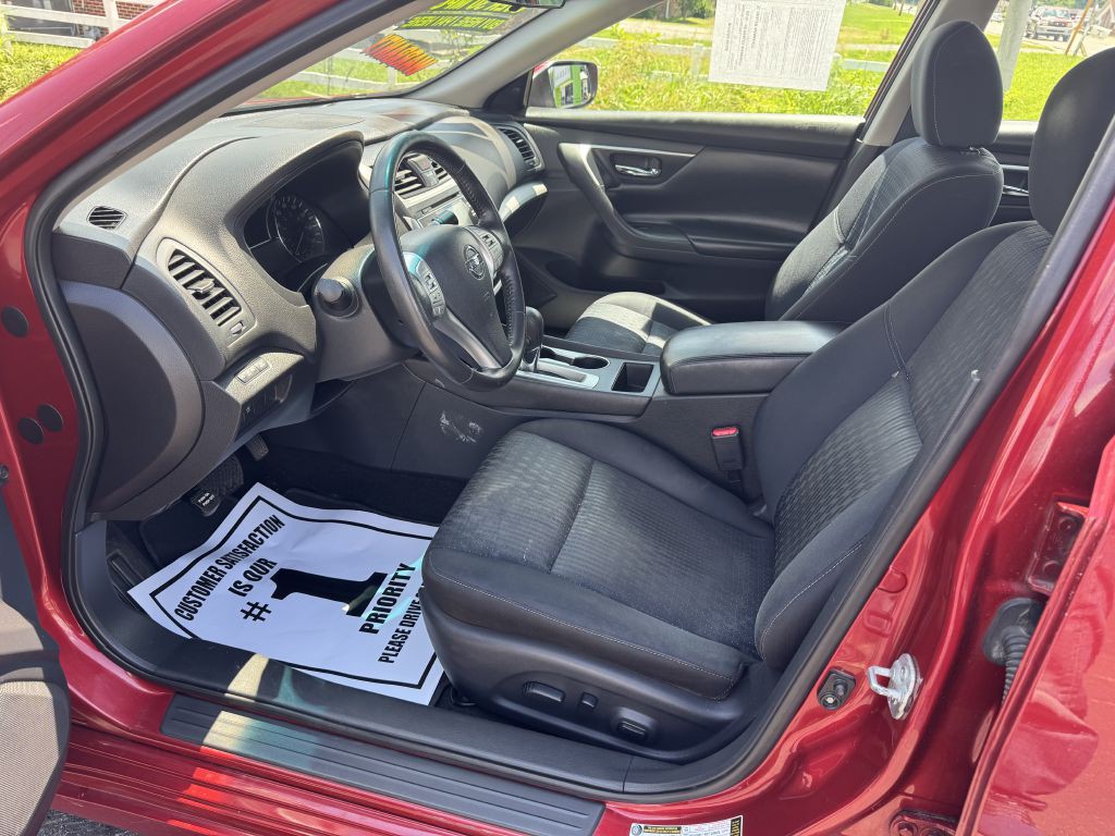 2016 Nissan Altima Image 8
