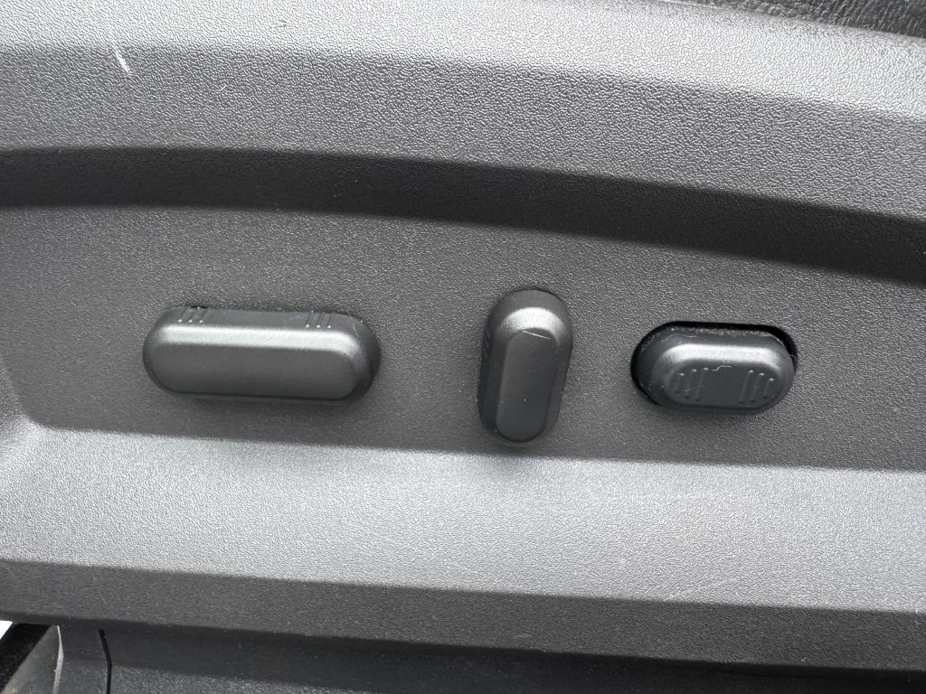 2013 Ford Edge Image 16