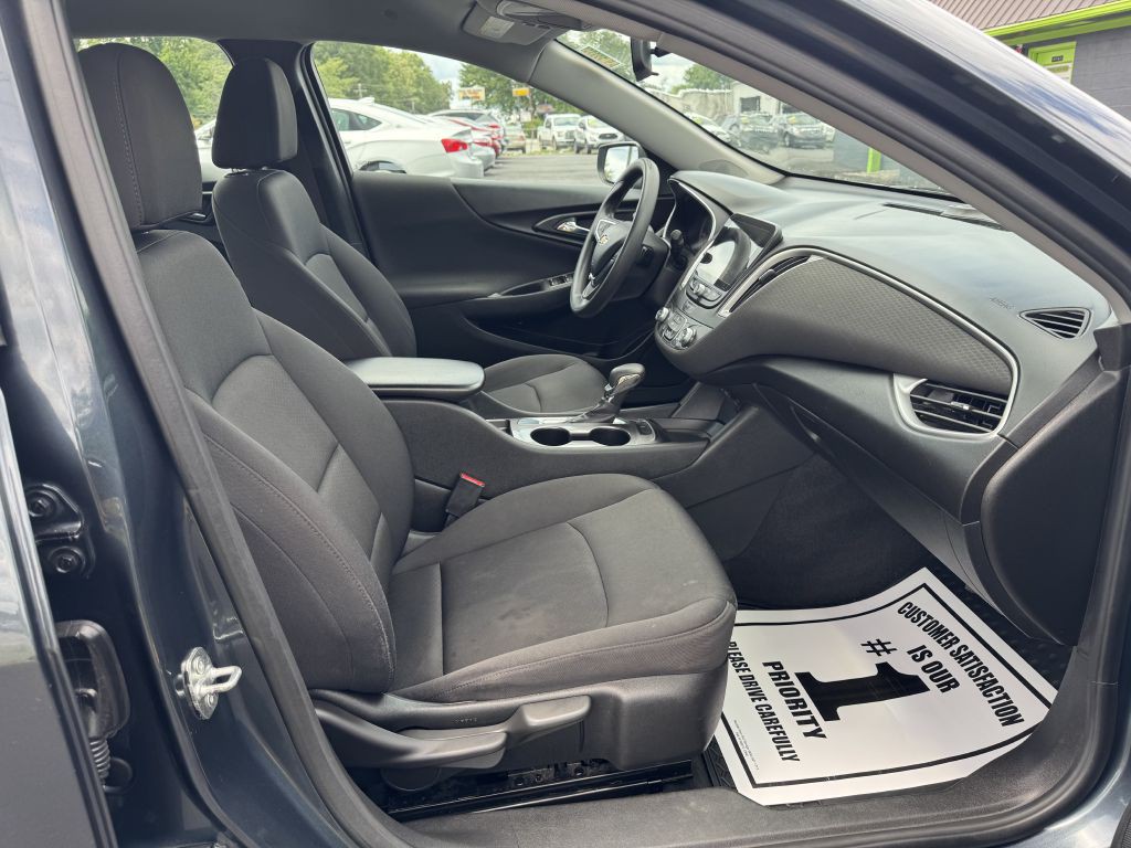 2021 Chevrolet Malibu Image 9