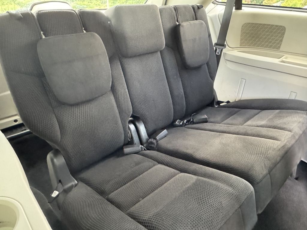 2016 Dodge Grand Caravan Image 11