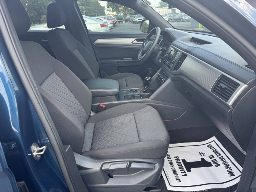2020 Volkswagen Atlas Cross Sport Image 9