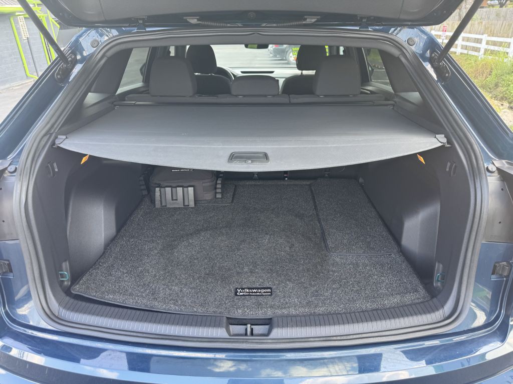 2020 Volkswagen Atlas Cross Sport Image 13