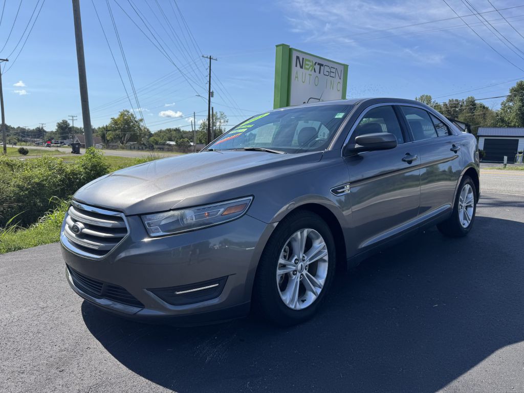 2013 Ford Taurus Image 1