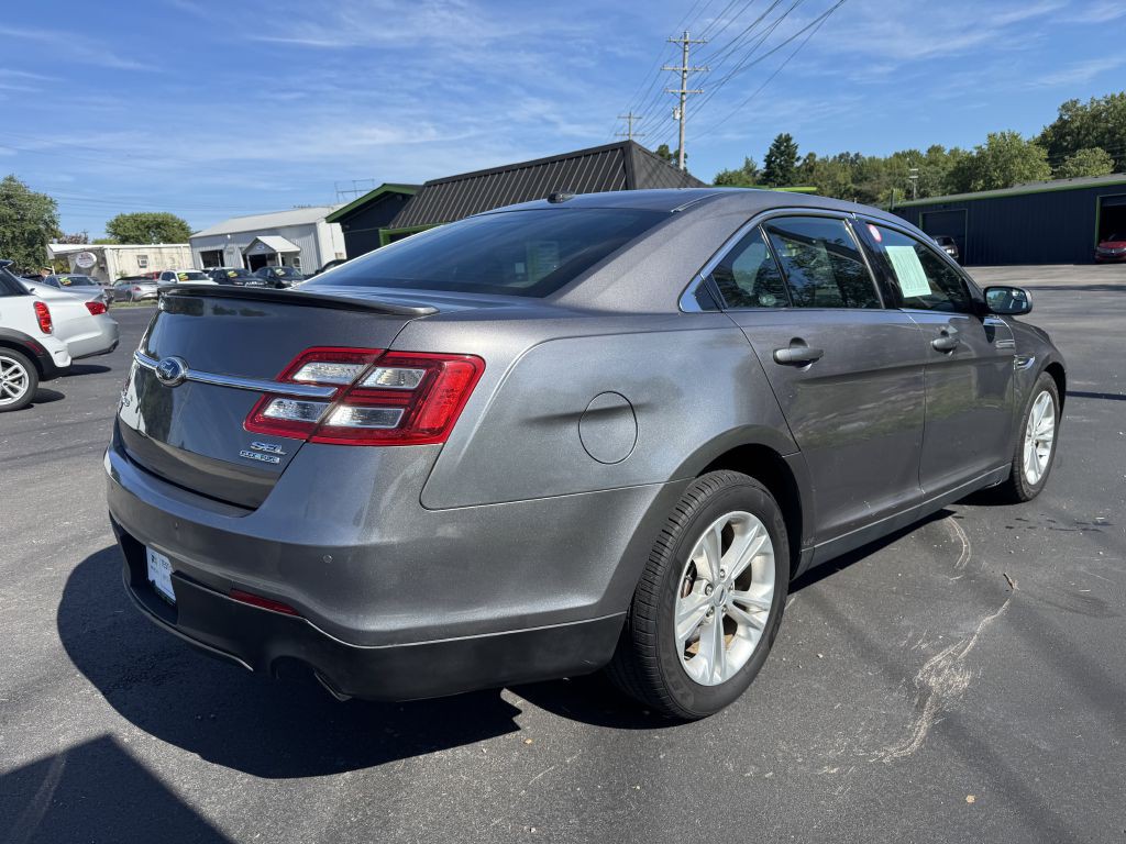 2013 Ford Taurus Image 4