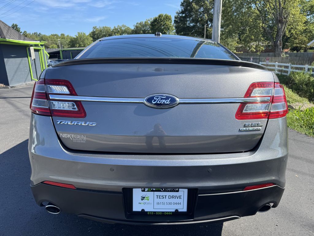 2013 Ford Taurus Image 5
