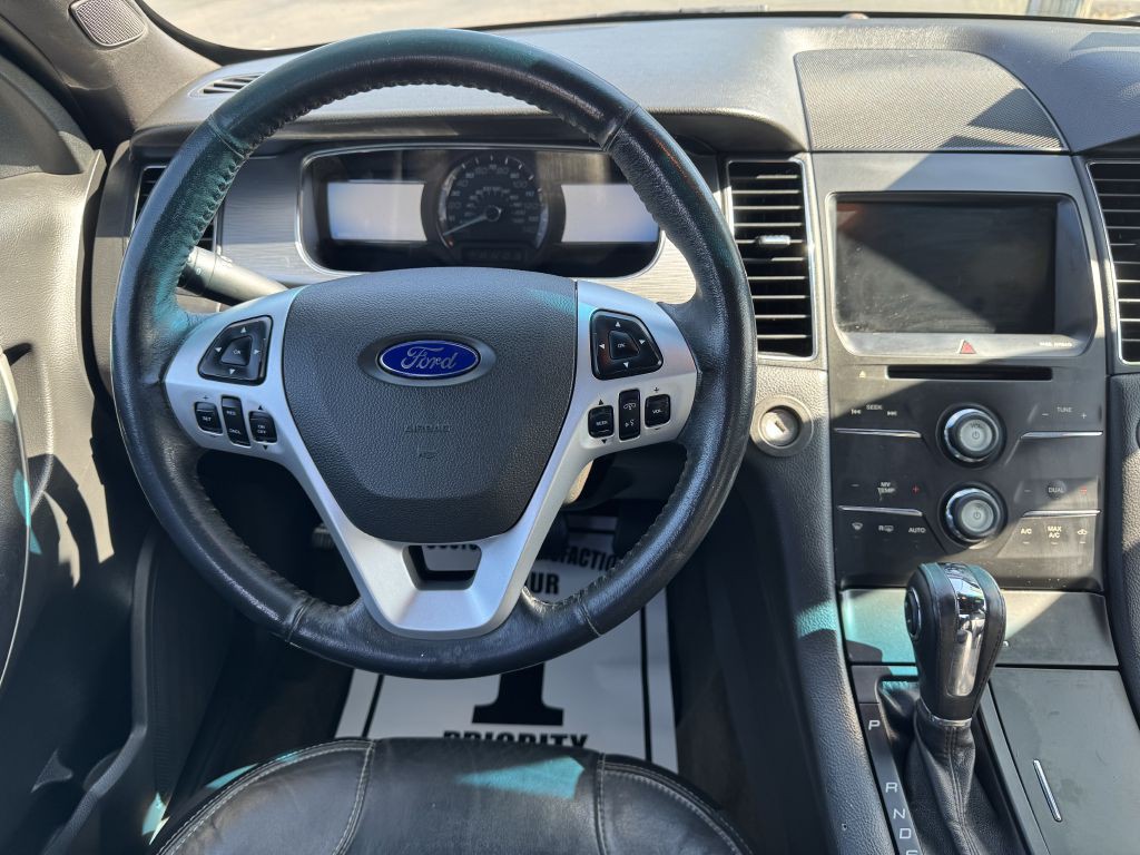 2013 Ford Taurus Image 10