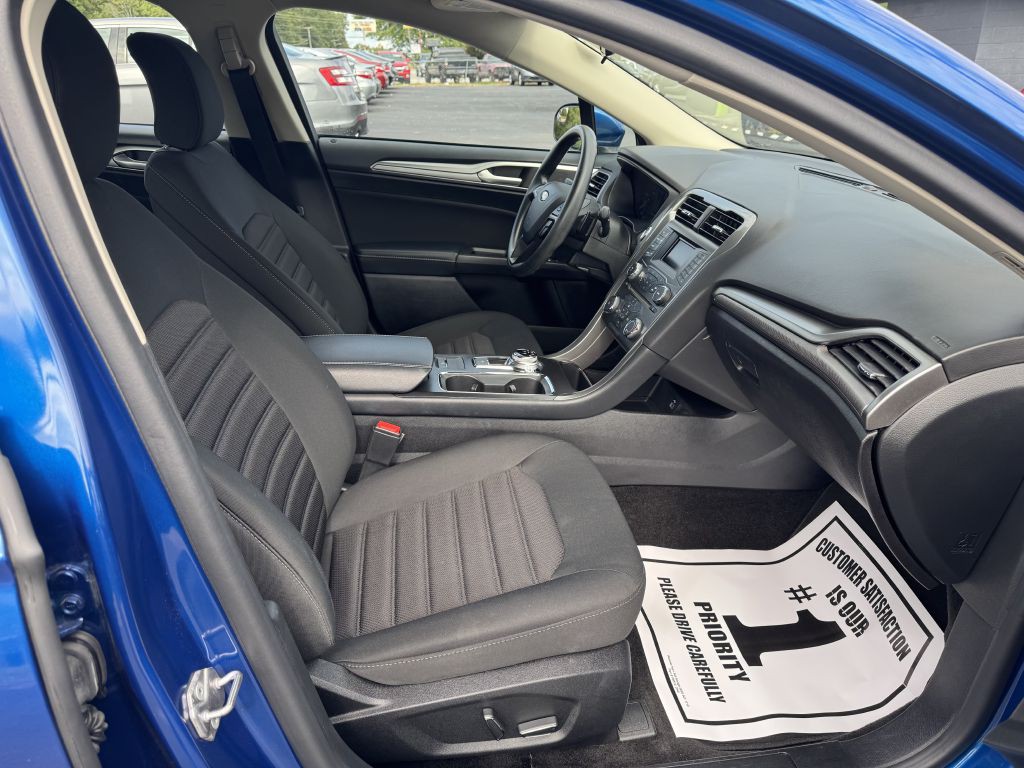 2018 Ford Fusion Image 9